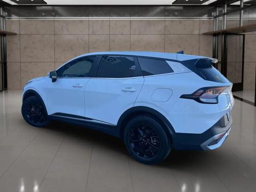 Glacial White Pearl 2023 Kia Sportage EX
