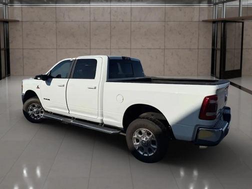 2024 RAM 2500 Laramie Crew Cab 4x4 6'4' Box