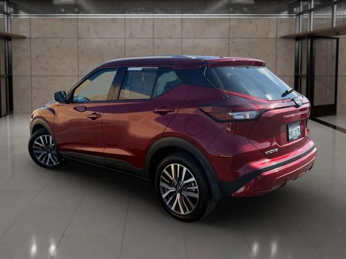 2022 Nissan Kicks SV