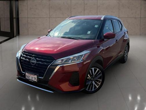 2022 Nissan Kicks SV