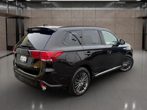 2021 Mitsubishi Outlander PHEV LE