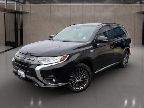 2021 Mitsubishi Outlander PHEV LE