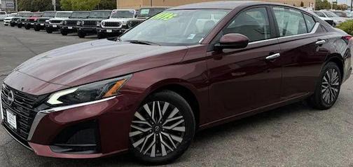 2023 Nissan Altima 2.5 SV