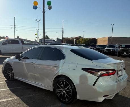 2023 Toyota Camry SE