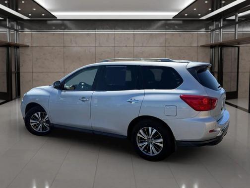 2020 Nissan Pathfinder SV Sport Utility 4D