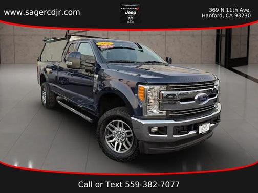 BLUE JEANS METALL 2017 Ford F-250 Lariat Truck