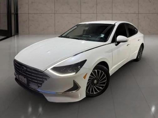 2022 Hyundai SONATA Hybrid SE