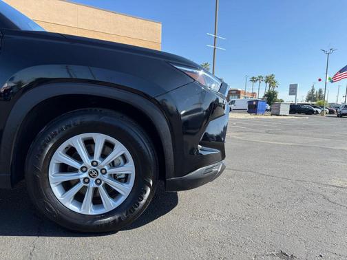 MIDNIGHT BLACK 2025 Toyota Grand Highlander XLE