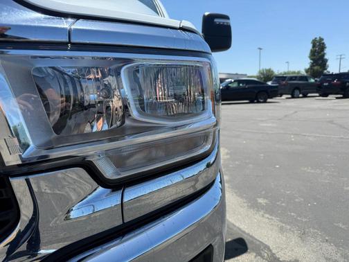 BRIGHT WHITE CLEARCOAT 2024 RAM 2500 Big Horn Pickup 4D 6 1/3 ft