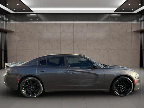 2018 Dodge Charger SXT