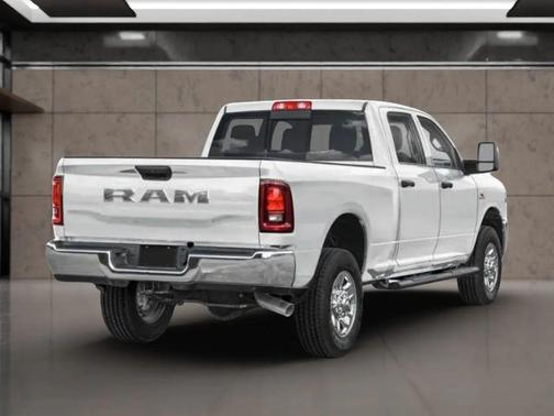 2025 RAM 2500 Tradesman Crew Cab 4x4 6'4' Box