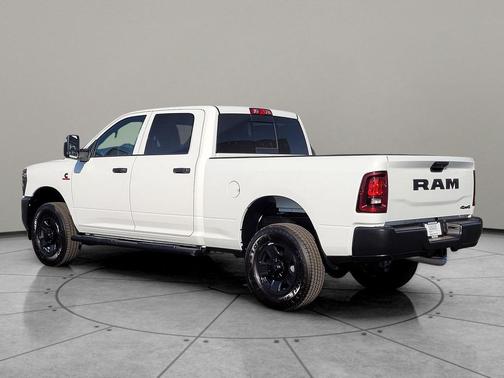 2025 RAM 2500 Tradesman Crew Cab 4x4 6'4' Box