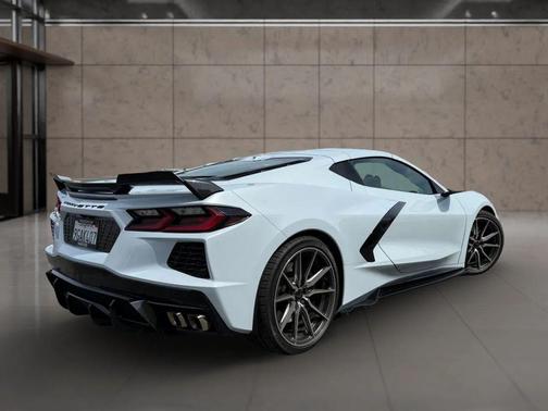 2020 Chevrolet Corvette Stingray w/2LT