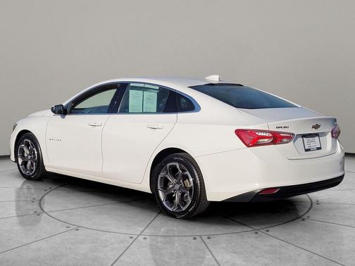 2022 Chevrolet Malibu FWD LT