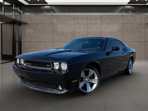 Blackberry Pearlcoat 2012 Dodge Challenger R/T