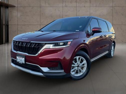 2024 Kia Carnival LX