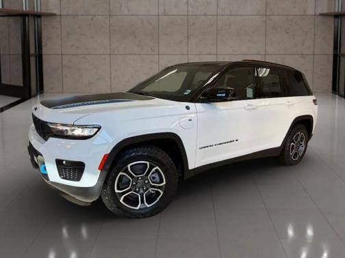 2024 Jeep Grand Cherokee 4xe Trailhawk