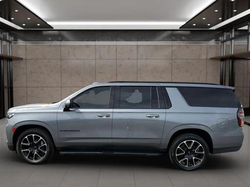 2022 Chevrolet Suburban RST