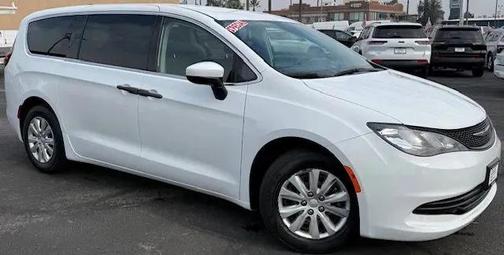 2020 Chrysler Voyager L