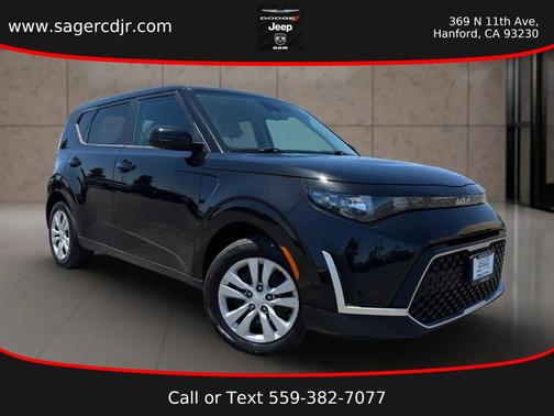 Fusion Black 2023 Kia Soul LX