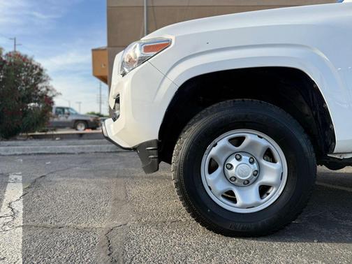 Super White 2019 Toyota Tacoma SR