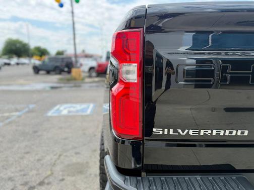 Black 2020 Chevrolet Silverado 1500 High Country