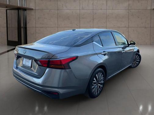 Gun Metallic 2024 Nissan Altima 2.5 SV