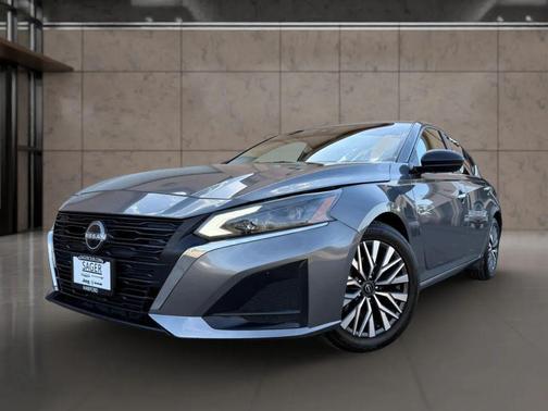 Gun Metallic 2024 Nissan Altima 2.5 SV