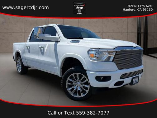 Bright White Clearcoat 2022 RAM 1500 Laramie