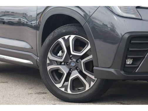 Magnetite Gray Metallic 2026 Subaru Ascent Limited