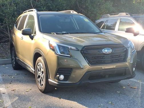 2023 Subaru Forester Premium
