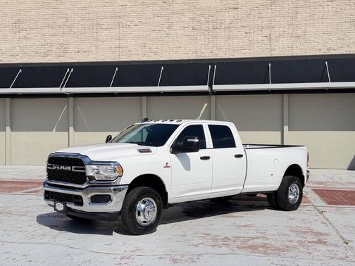 Bright White Clearcoat 2023 RAM 3500 Tradesman Crew Cab 4x4 8' Box