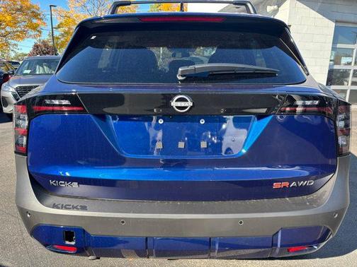 2026 Nissan Kicks SR