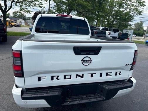 Glacier White 2026 Nissan Frontier SV