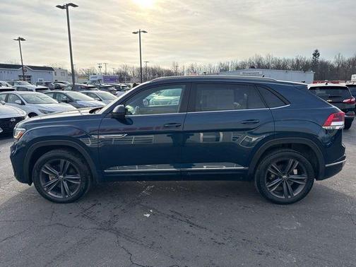 2021 Volkswagen Atlas Cross Sport 3.6L V6 SE w/Technology R-Line
