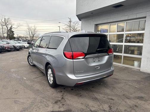 2020 Chrysler Pacifica Touring L
