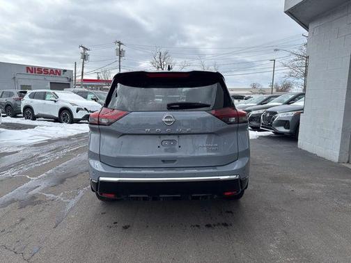 2024 Nissan Rogue Platinum