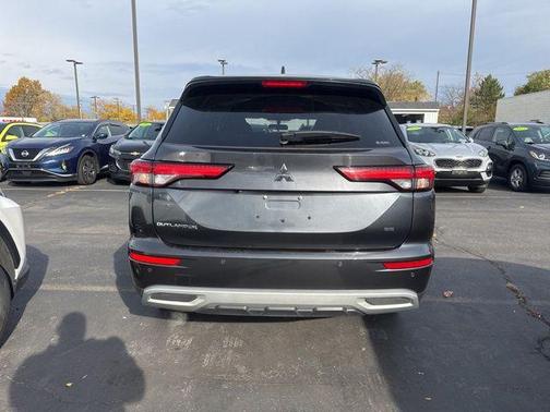 2024 Mitsubishi Outlander 