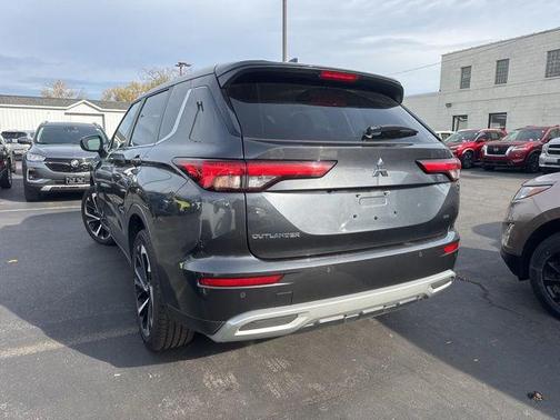 2024 Mitsubishi Outlander 
