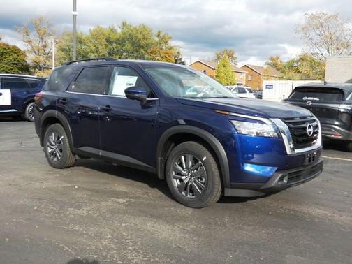 2025 Nissan Pathfinder SV 4WD