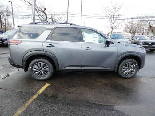Gun Metallic 2026 Nissan Pathfinder SV