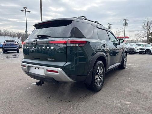 Obsidian Green Pearl/Super Black 2022 Nissan Pathfinder SL 4WD