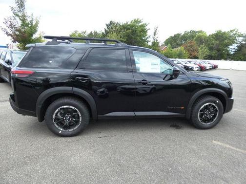 2025 Nissan Pathfinder Rock Creek 4WD