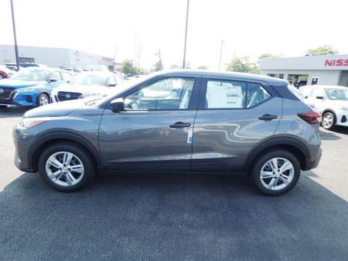 2025 Nissan Kicks S