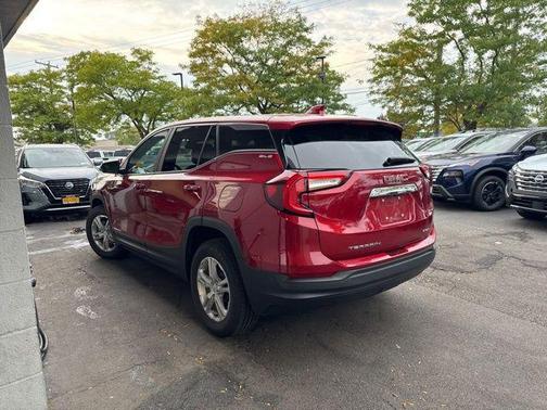 2023 GMC Terrain SLE