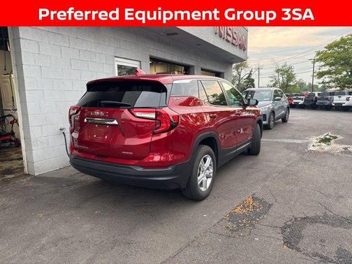 2023 GMC Terrain SLE