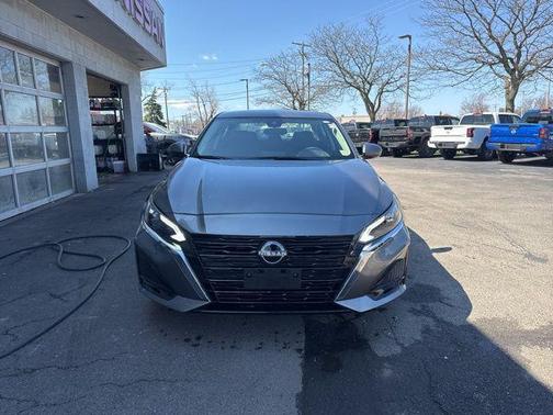 Gun Metallic 2023 Nissan Altima 2.5 SV