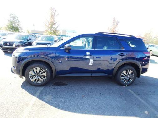 2025 Nissan Pathfinder SV 4WD