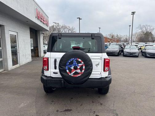 Oxford White 2025 Ford Bronco Base