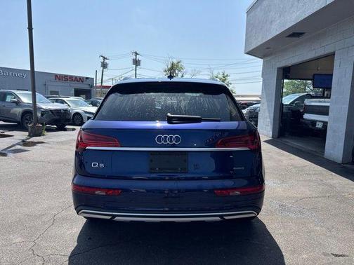 Blue Metallic 2021 Audi Q5 45 Premium Plus